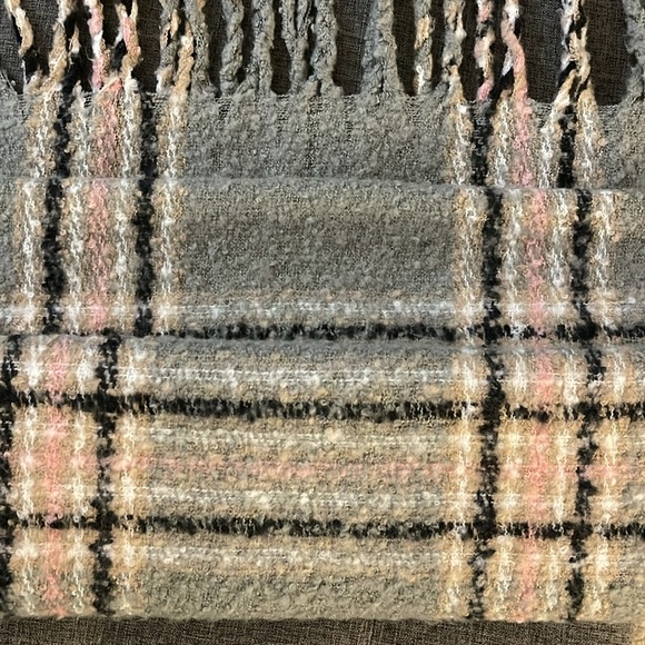 Charlotte Daniel - Picture 5 of 10